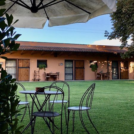 Societa Agricola Le More Agriturismo La Dondina Budrio  Luaran gambar