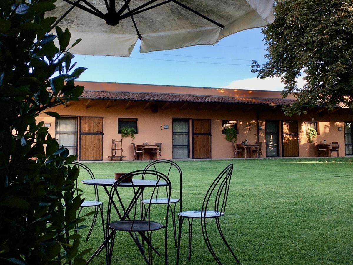 Societa Agricola Le More Agriturismo La Dondina Budrio  Luaran gambar