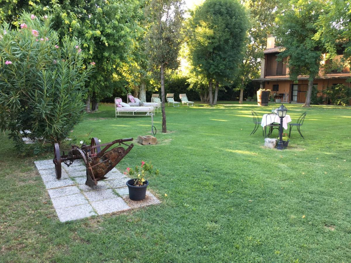 Societa Agricola Le More Agriturismo La Dondina Budrio  Luaran gambar